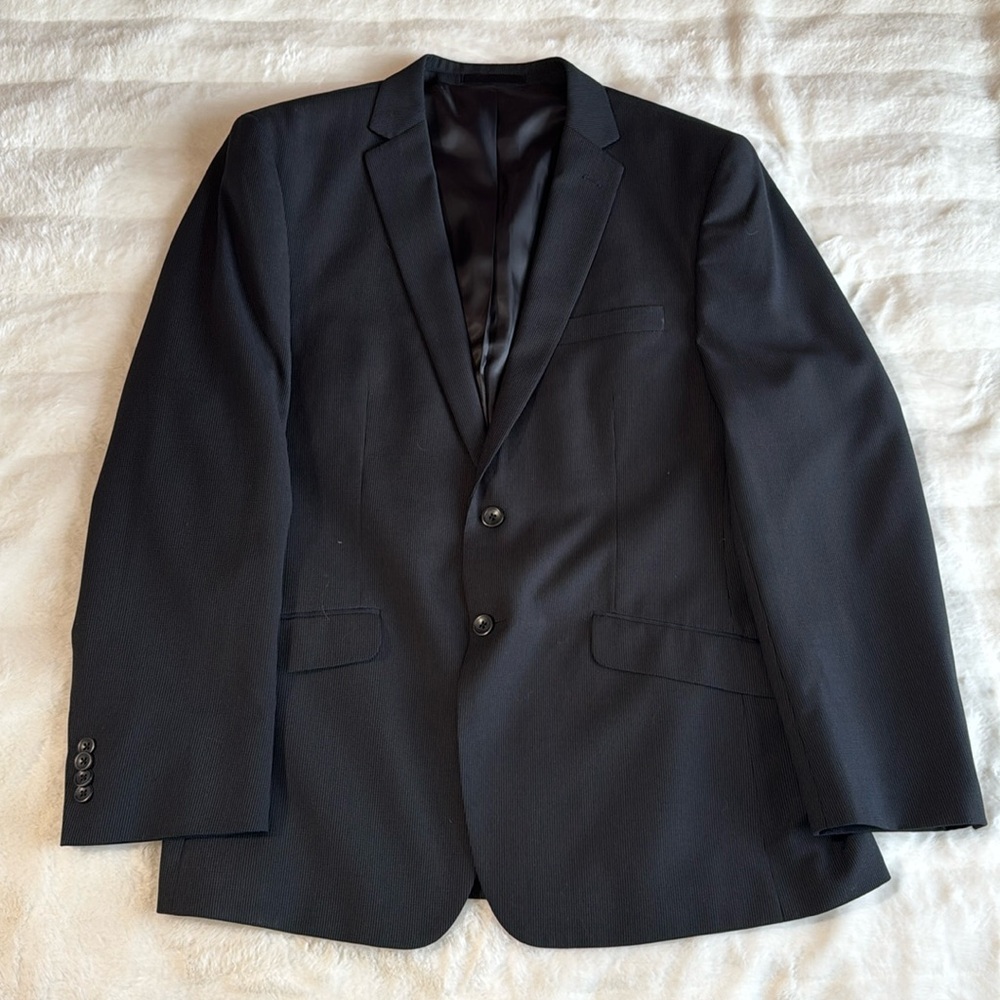 Kenneth Cole sports jacket